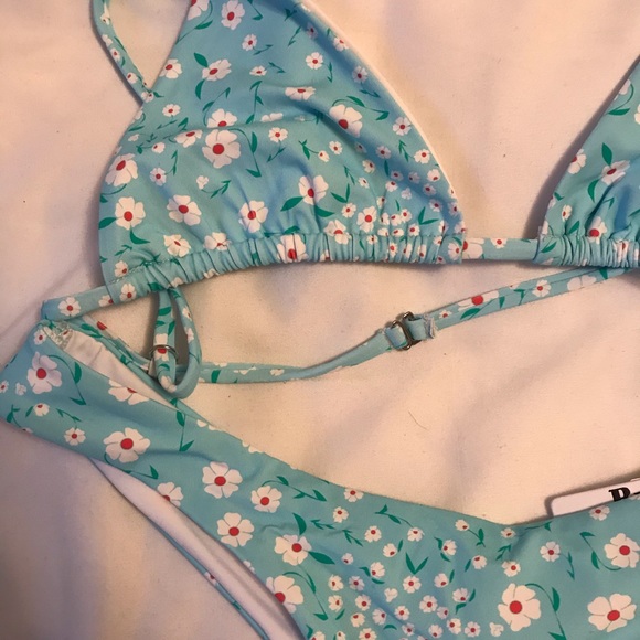Medium floral bikini set - Picture 3 of 4